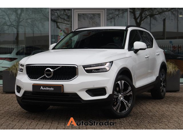 Volvo XC40 T2 Momentum Core | Cruise | Climate | Camera | Navigatie | Carplay | Virtual |