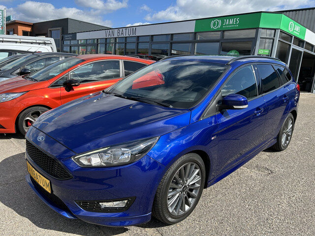 Ford Focus Wagon 1.0 ST-Line