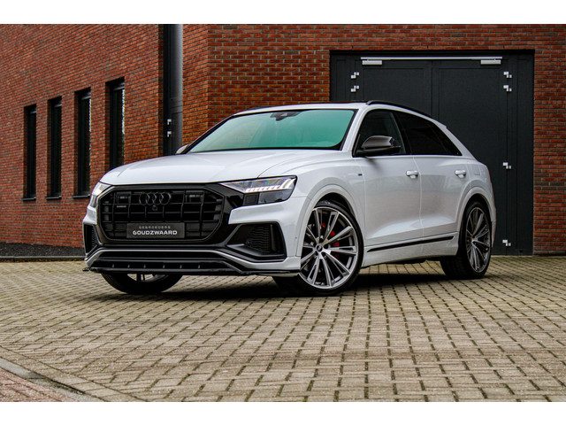 Audi Q8 60 TFSI e quattro Competition 462PK | Nachtzicht | Softclose | Carbon | B&O | Pano | Massage