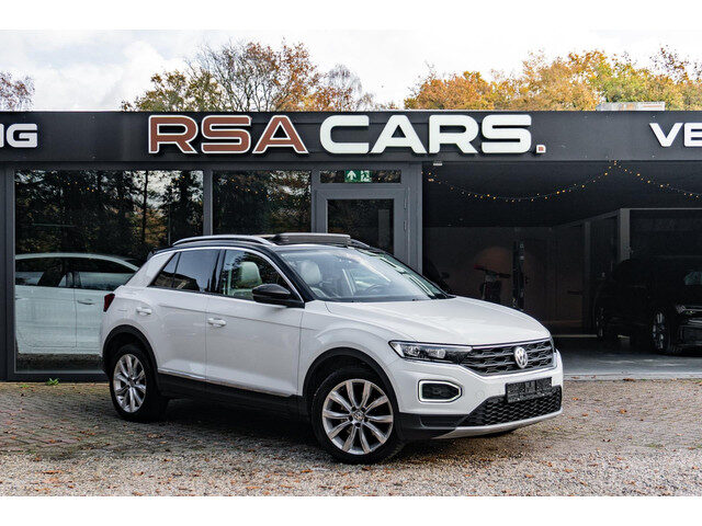 Volkswagen T-Roc 2.0 TSI 4Motion Sport | PANO | KEYLESS | CARPLAY