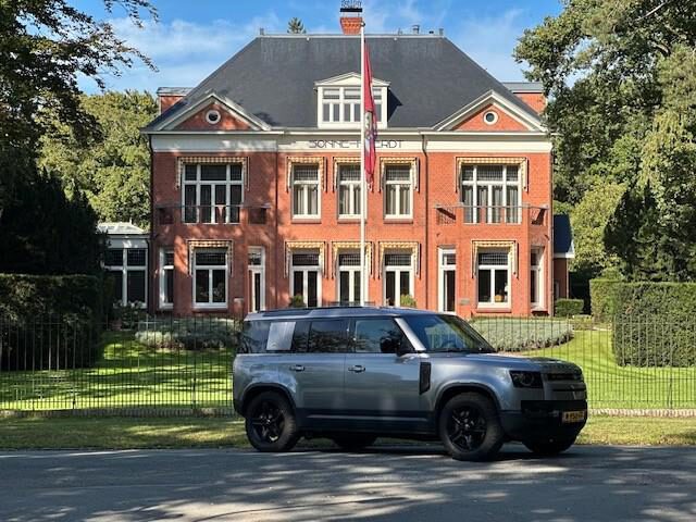 Land Rover Defender 2.0 P400e 110 Plugin hybride