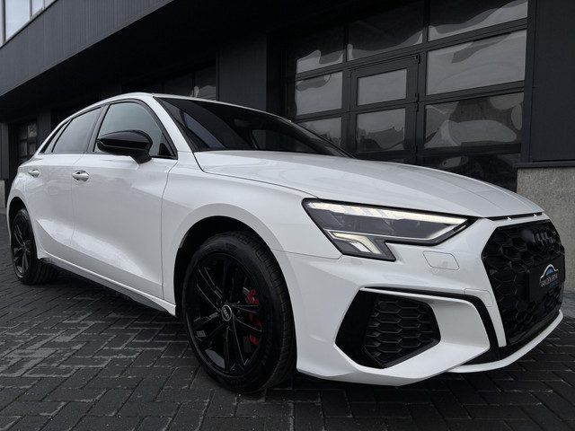 Audi A3 Sportback 45 TFSIe 245 pk S-line Black Edition