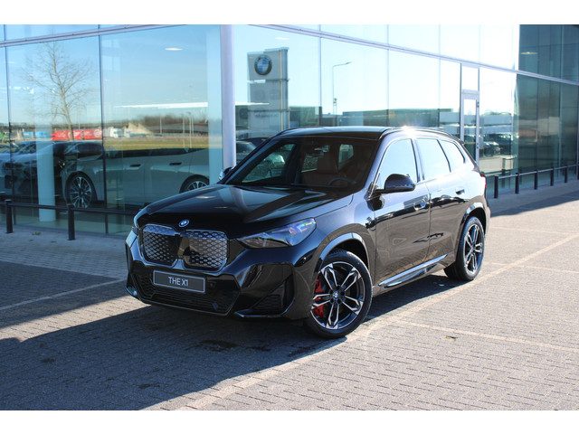 BMW iX1 eDrive20 M Sport