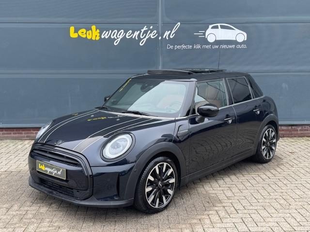 MINI Cooper Mini 1.5 Classic Aut. 5-drs *leer *pano *carplay