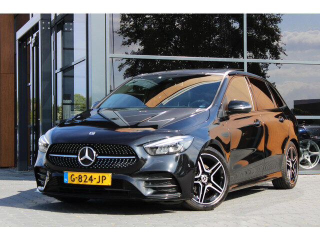 Mercedes-Benz B-Klasse 180 Business Solution AMG| Pano | Sportstoelen | Stoelverwarming