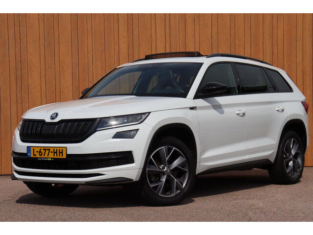 Škoda Kodiaq 1.5 TSI Sportline Business org.NL schuifdak trekhaak stuur+stoelverw camera canton