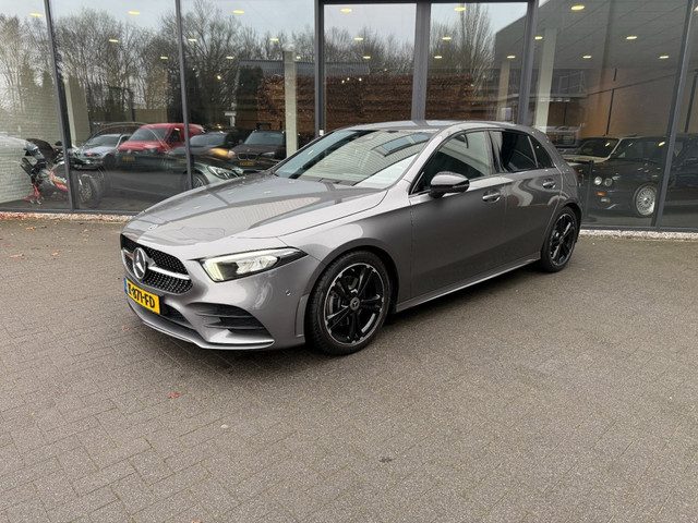 Mercedes-Benz A-Klasse 180 AMG Line,LED,Widescreen,BLIS,Cam,Stoelverw,Lane Ass.,Clima,Cruise