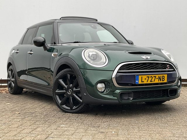 MINI Cooper S Mini 2.0 Chili Serious Business Pano Harman/Kardon HUD Adapt.Cruise
