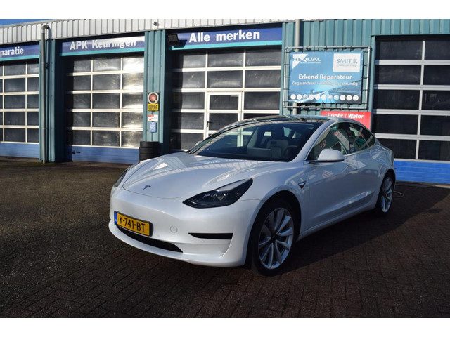 Tesla Model 3 Standard RWD Plus 60 kWh