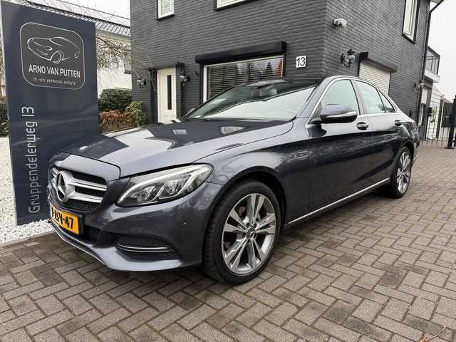 Mercedes-Benz C-Klasse 180 /Panodak /Camera /Burmester/Leer