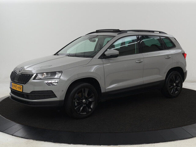 Škoda Karoq 1.0 TSI Business Edition | Panoramadak |