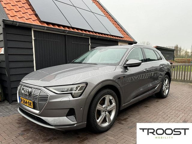 Audi e-tron E-tron 50 quattro Launch edition plus 71 kWh |Pano| Apple Carplay |Trekhaak afn | Set Wi