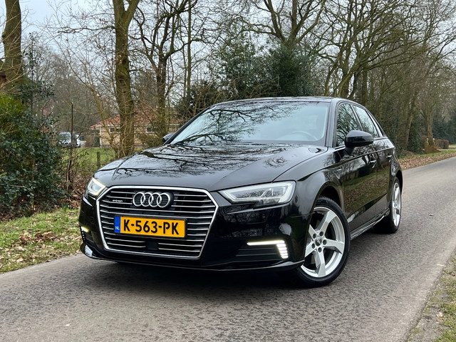 Audi A3 Sportback 1.4 e-tron Sport Pro Line plus | ''122.000 KM '' + Stoelverwarming + Navigatie Nu