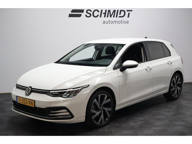 Volkswagen Golf 1.5 eTSI Style Automaat | LED | Navigatie | Sfeerverlichting