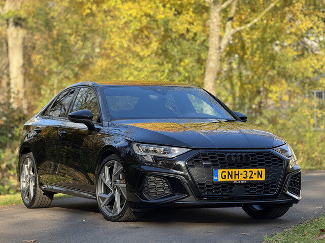 Audi A3 2.0 TFSI Quattro S3 S-line 190PK